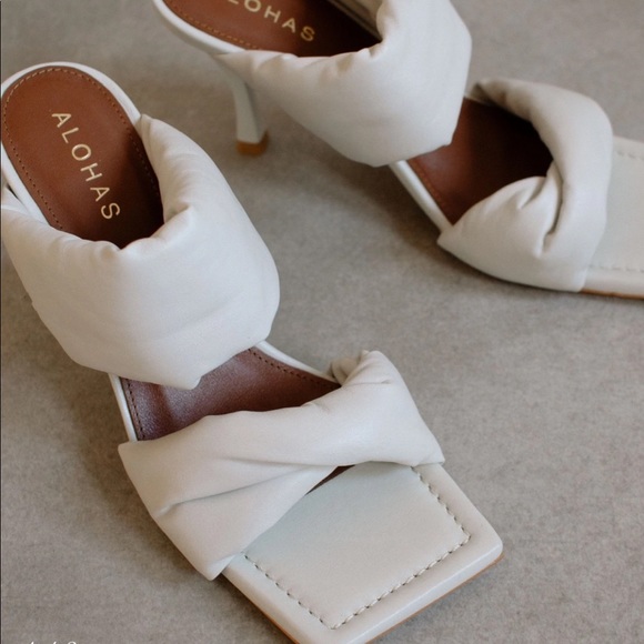 Twist Strap Heel by Alohas Brand New Size 38 - Picture 2 of 6